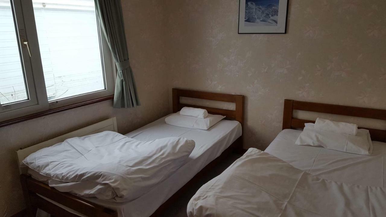 Absolute Niseko Lodge Ōmagari Buitenkant foto